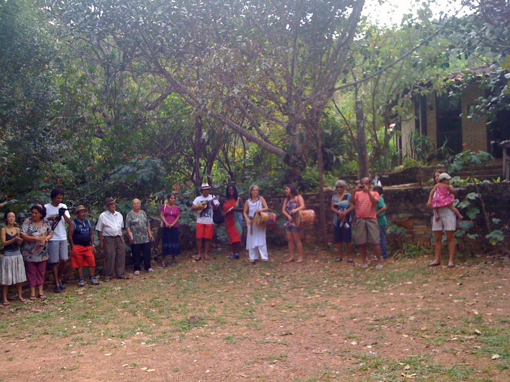 OI FUTURO CELEBRA 10 ANOS DO PROGRAMA OI NOVOS BRASIS COM O LANÇAMENTO DO EDITAL DE SELEÇÃO 2014 PARA PROJETOS SOCIOAMBIENTAIS