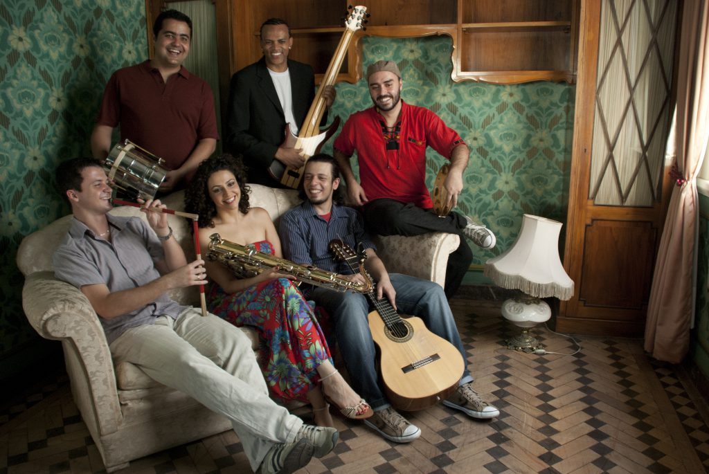 CAPIM SECO REALIZA SHOW EM SOLIDARIEDADE À OCUPAÇÃO ELIANA SILVA