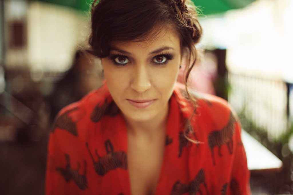 CLARA VALENTE