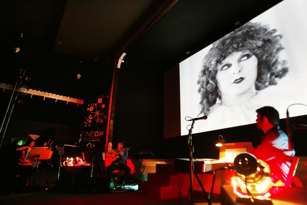 CINE CONCERTO SONS & IMAGENS
