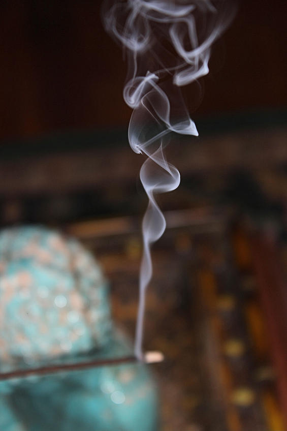 ALQUIMIA DE AROMAS | PRODUÇÃO DE INCENSOS NATURAIS