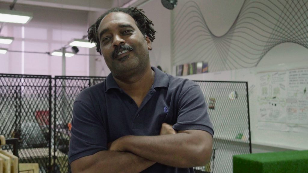Baixada nunca se rende conecta artistas em hub de criatividade