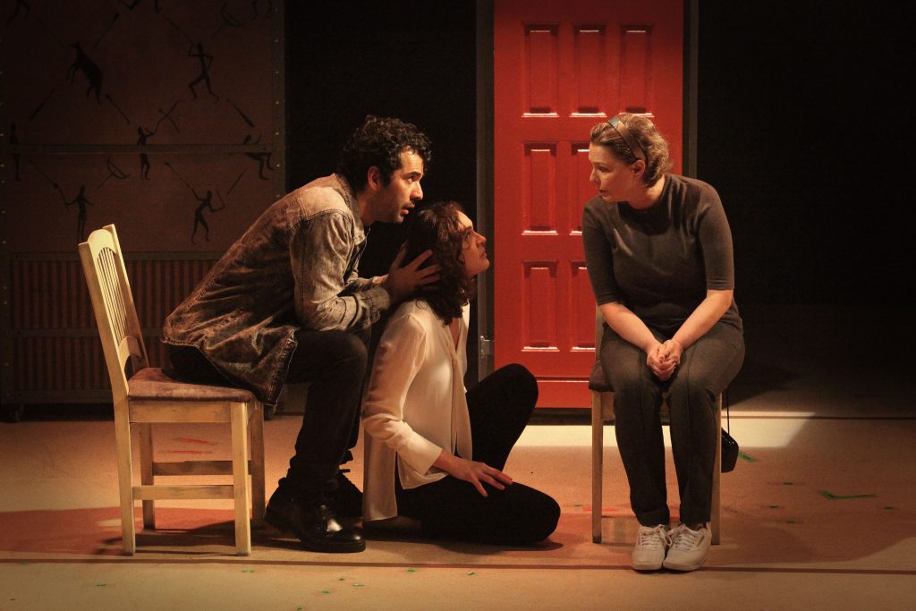 Teatro “on demand”: nossas peças online para você assistir na quarentena