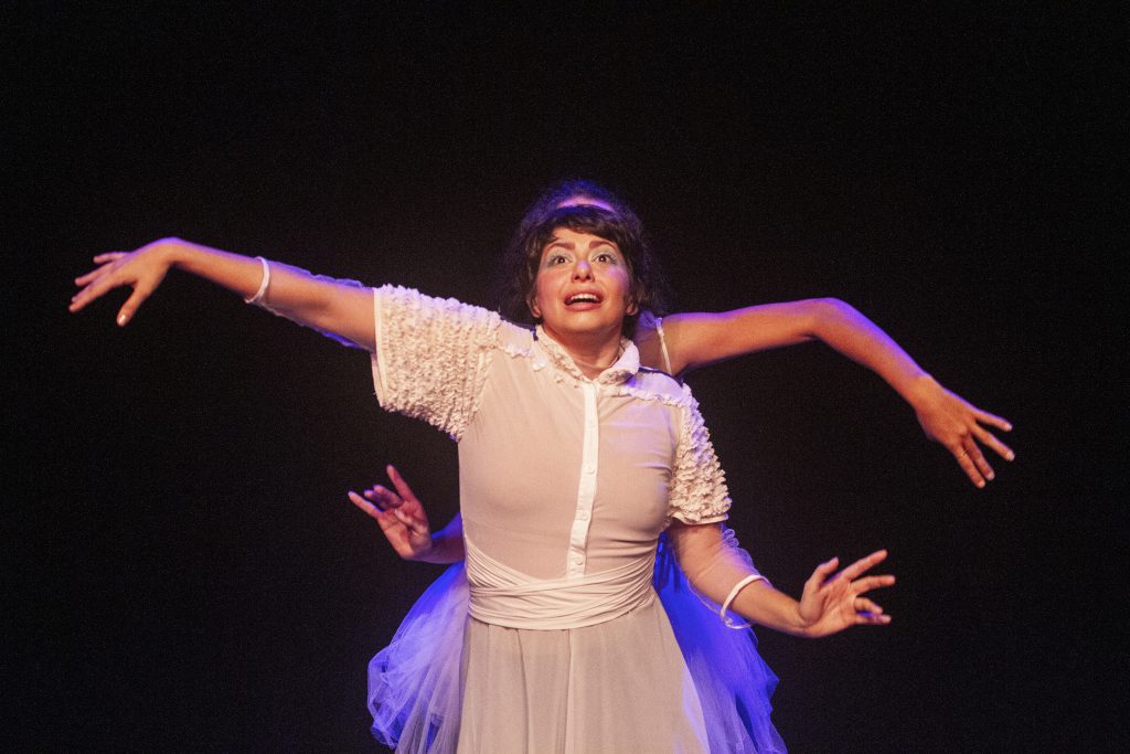 Bem no Meio estreia em temporada virtual com evento no Theatro Municipal